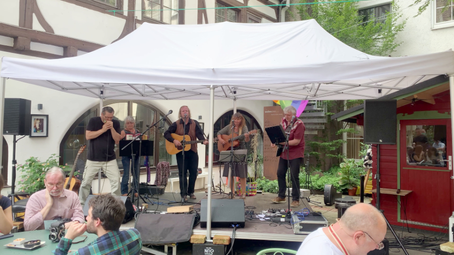 Ein Benefizkonzert im Kokoschinski für Hilfsprojekte in Thessaloniki